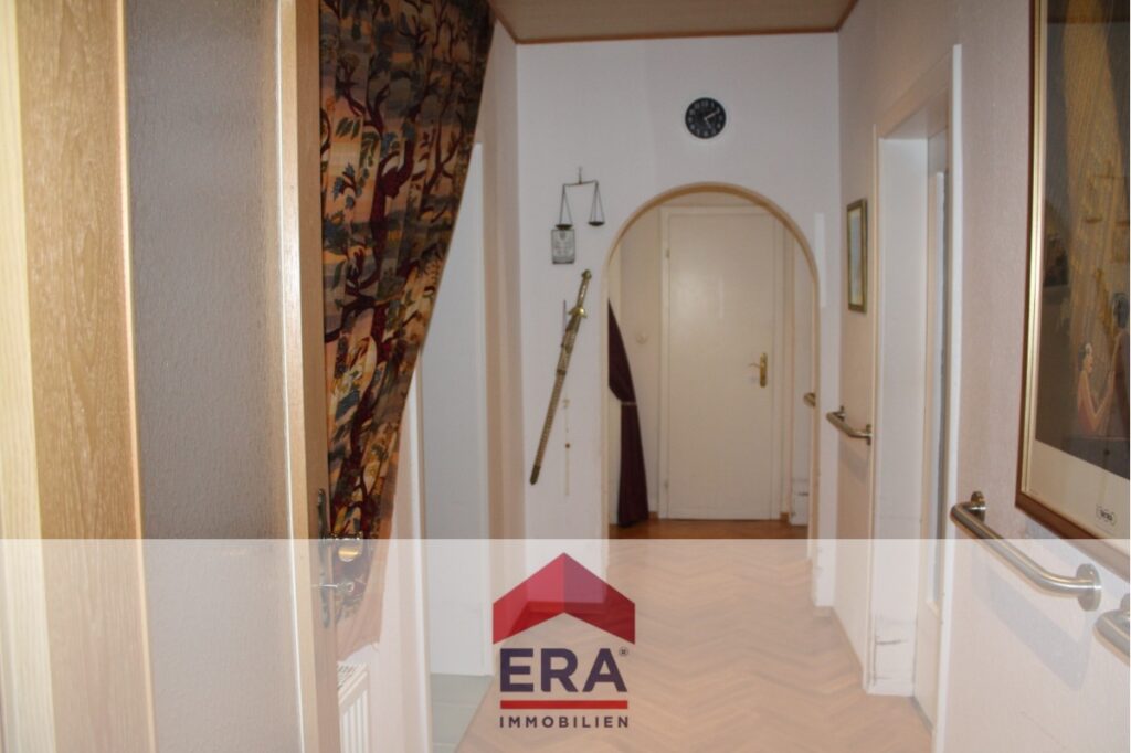 Flur 1.Wohnung EG